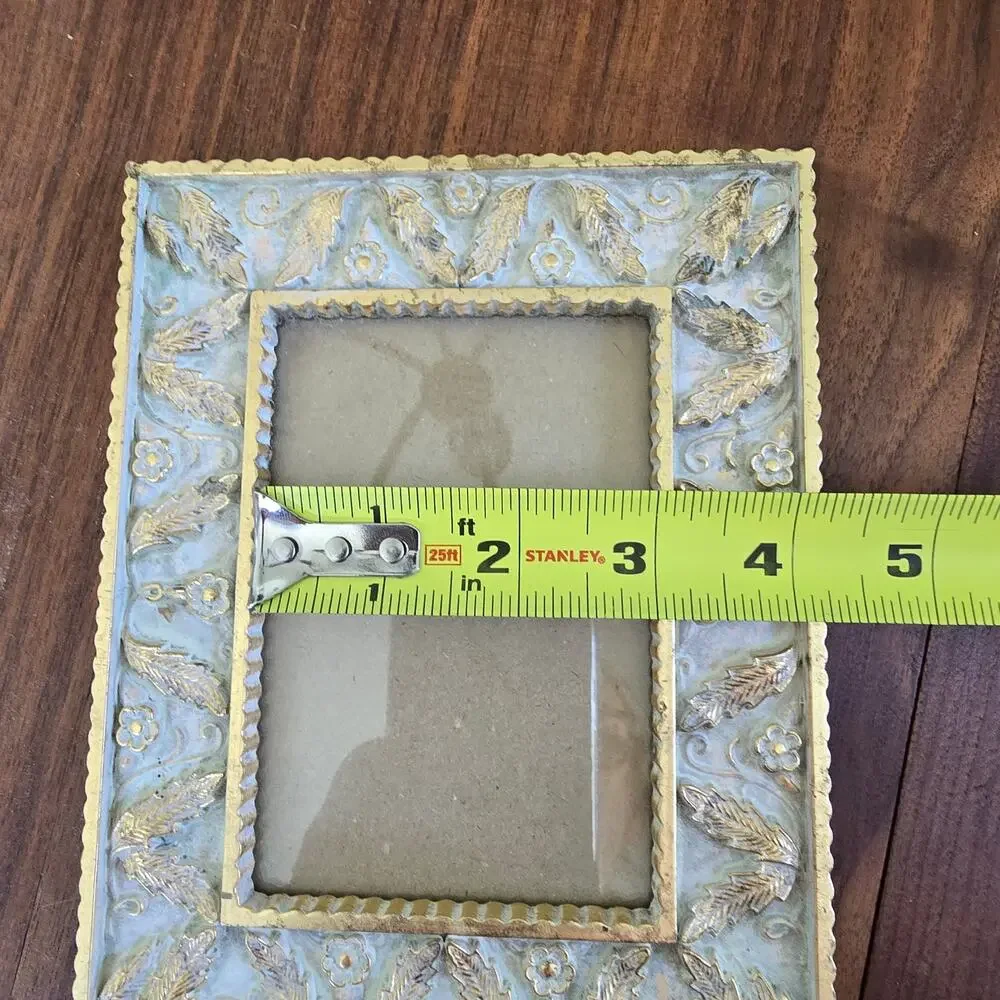 Vintage Maldon Picture Frame Gold Leaves Daisy Scalloped Edge Regency Cottage